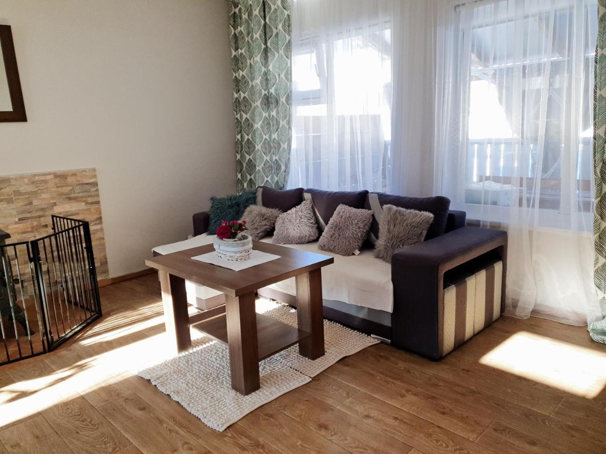 Apartament Deja Vu-Bieszczady Ustrzyki Dolne Exterior foto